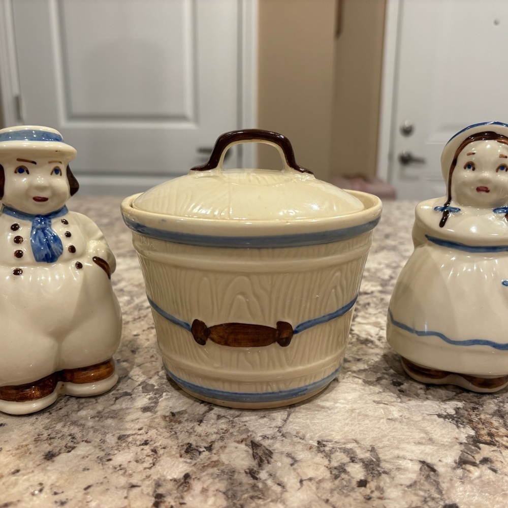 Shawnee Water Bucket and Dutch Boy and Girl